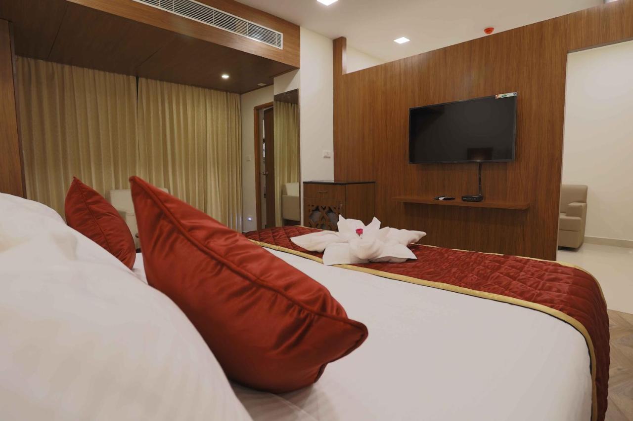 Hotel Bluemoon Tirunelveli Exterior photo